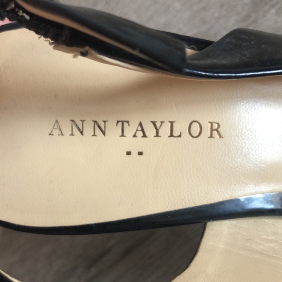 Ann Taylor black patent heels size 8 EUC - Picture 3 of 11
